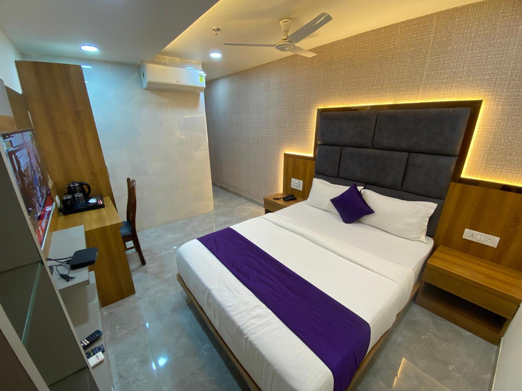 Hotel Bkc Gold View Near Bandra Kurla Complex, Mumbai